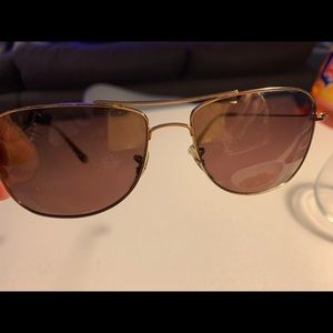 Women's Gold Ray-Ban Aviators
